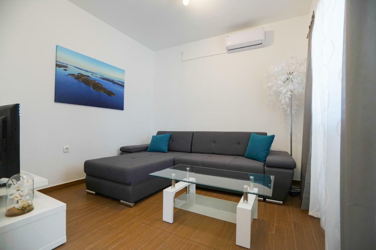Tj Apartment 1 Zara Esterno foto